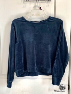 Cable & Gauge Studio Plush Knit Crewneck Sweater in Slate Blue Large
